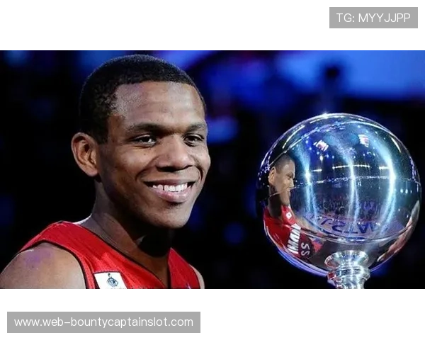 达蒙-琼斯双重角色曝光,从詹姆斯好友到赌球案共犯 达蒙-琼斯双重角色曝光,从詹姆斯好友到赌球案共犯